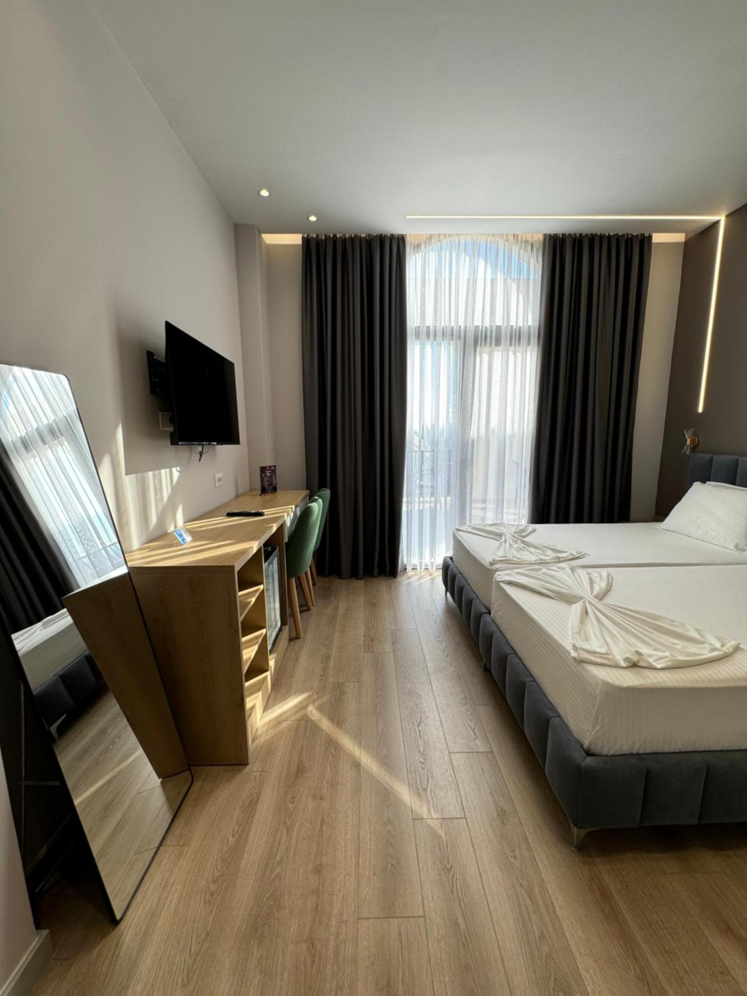Hotel Panorama & Spa Elbasan Luaran gambar