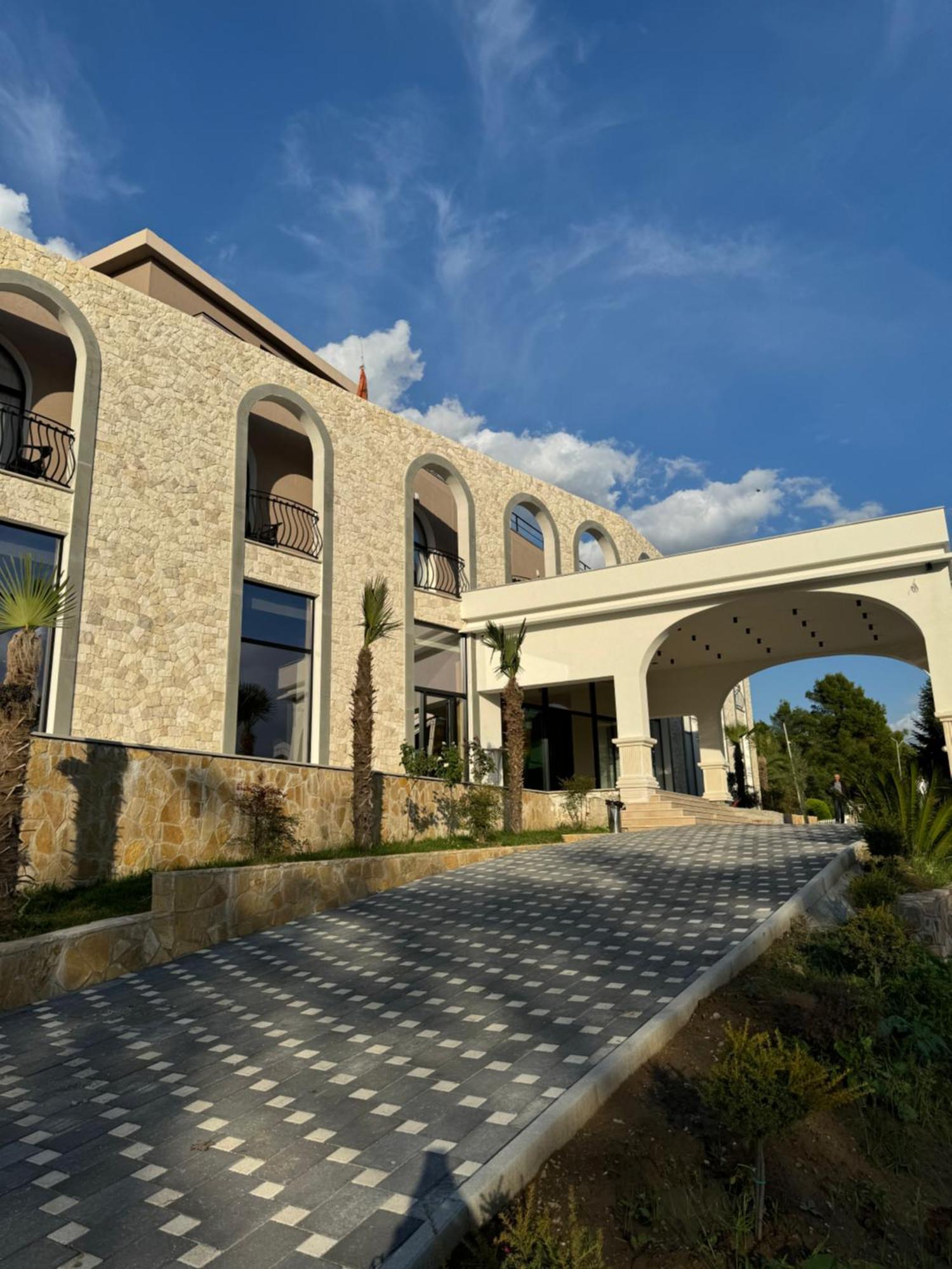 Hotel Panorama & Spa Elbasan Luaran gambar