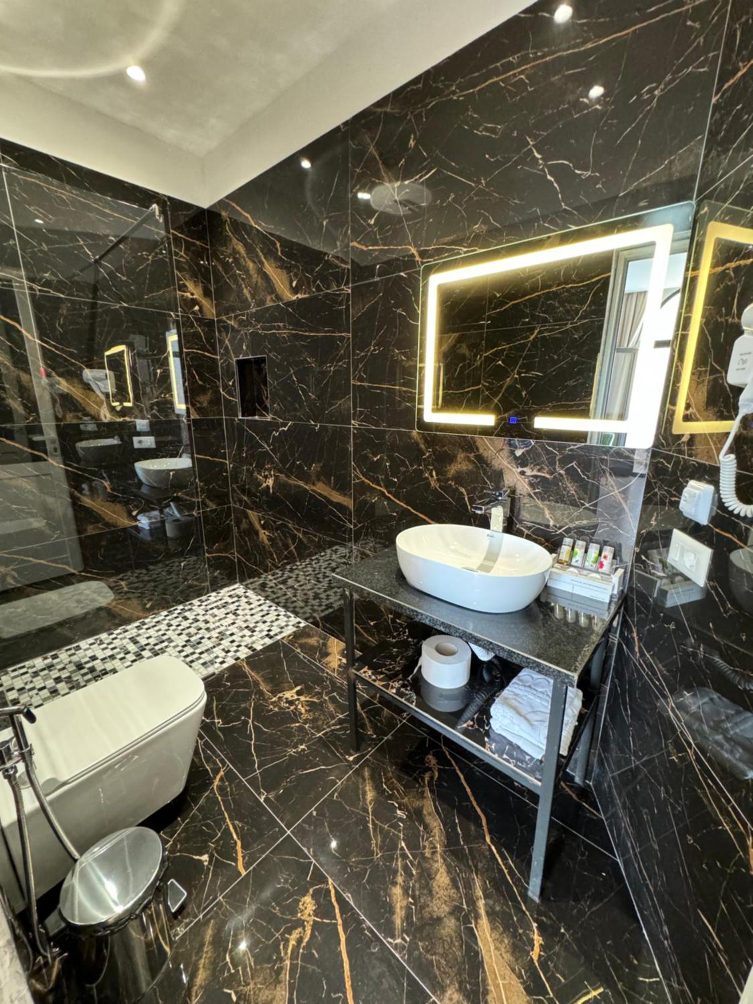 Hotel Panorama & Spa Elbasan Luaran gambar